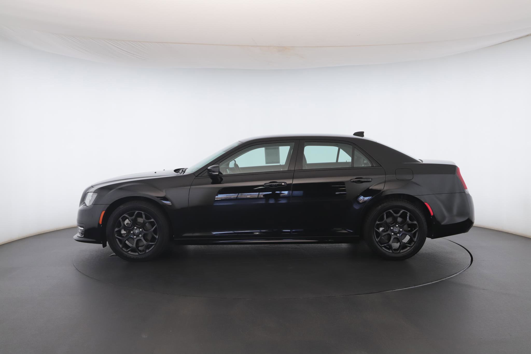Used 2021 Chrysler 300 Touring L image 20