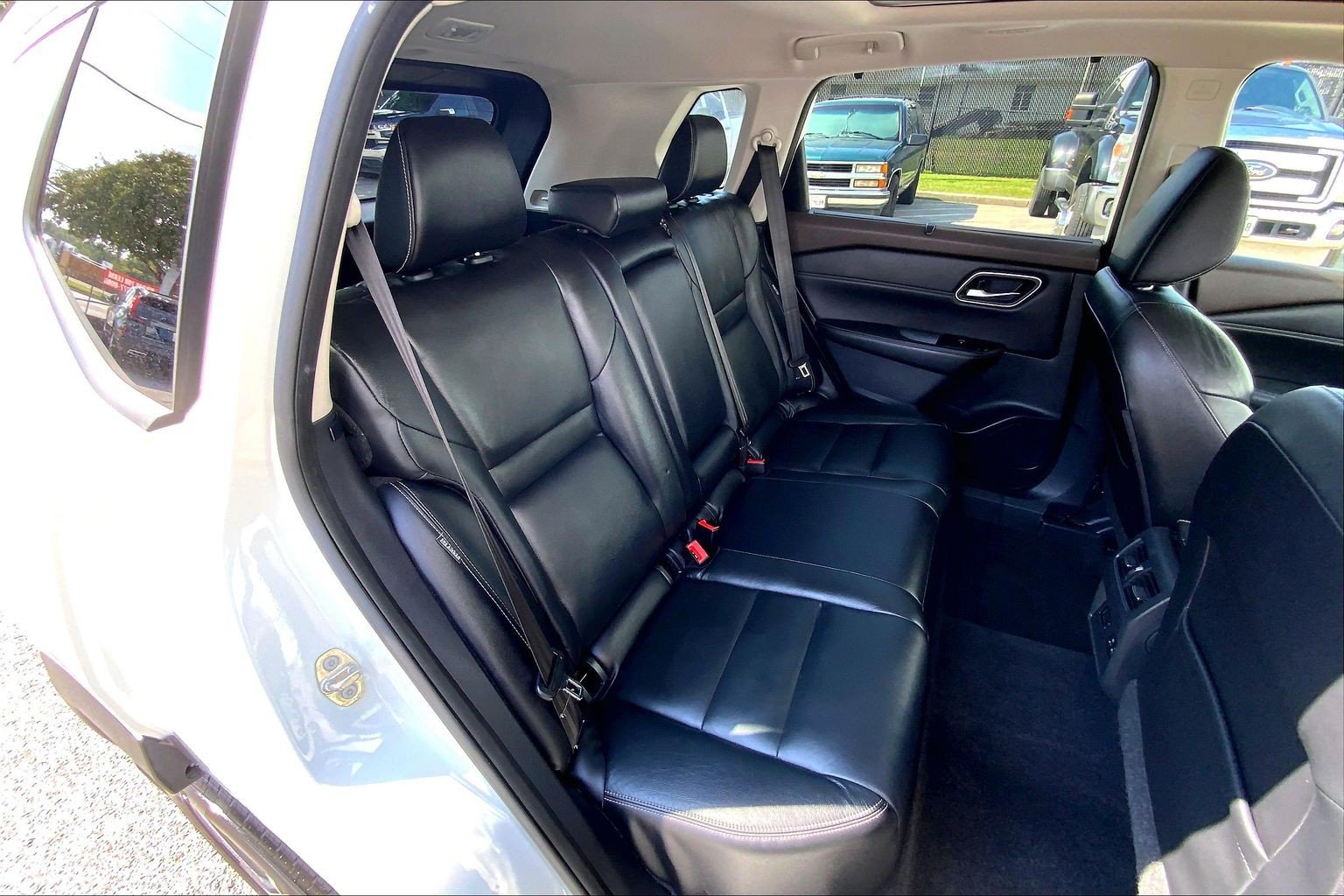 Used 2021 Nissan Rogue SL AWD/4WD image 32