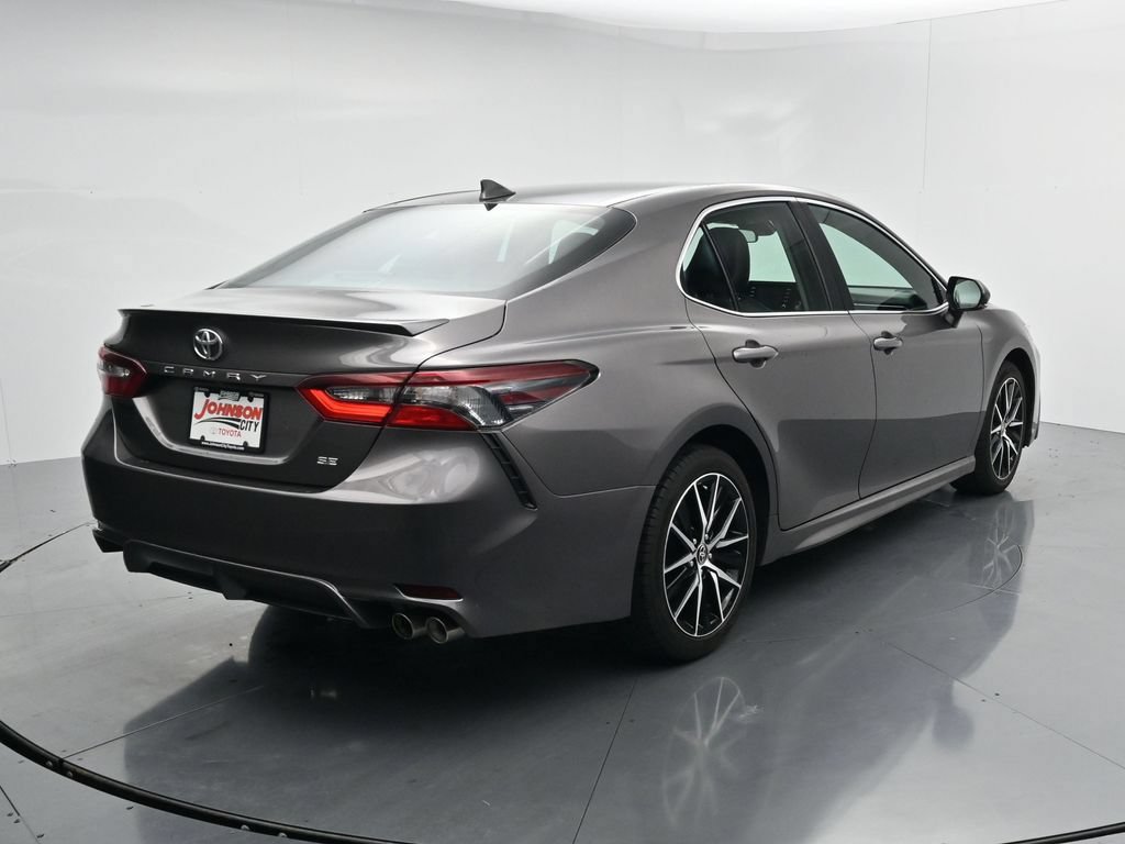 Used 2024 Toyota Camry SE FWD image 7