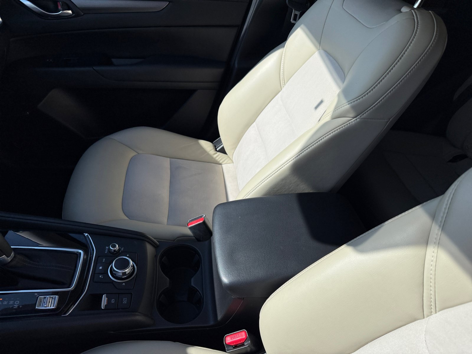 Used 2017 MAZDA CX-5 Touring w/ Preferred Equipment Package FWD image 14