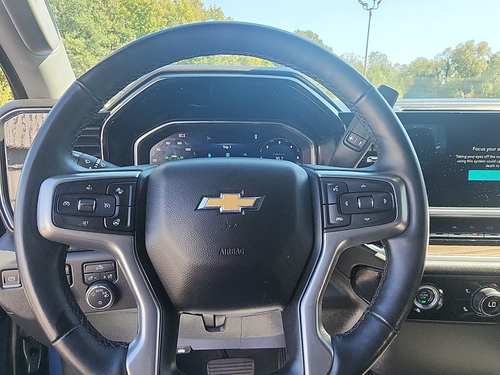 Used 2024 Chevrolet Silverado 1500 LT AWD/4WD image 14