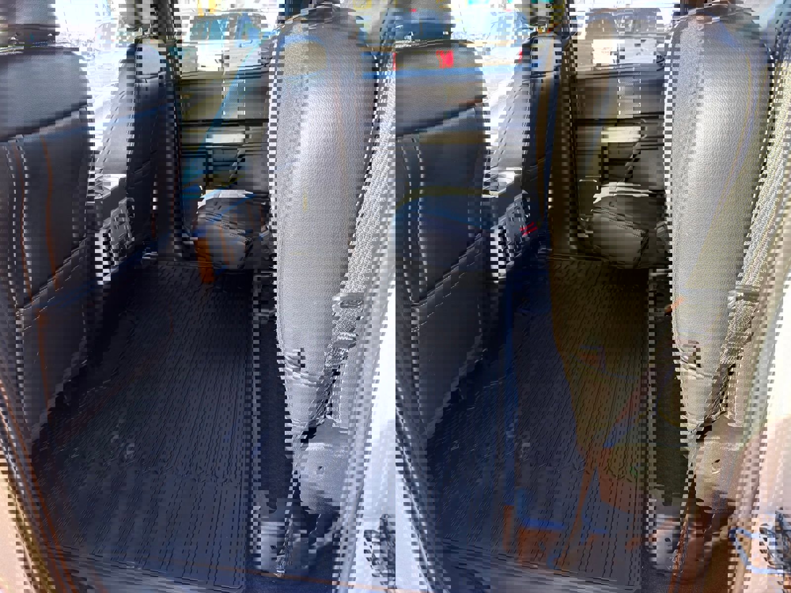 Used 2019 Ford F150 Lariat image 34