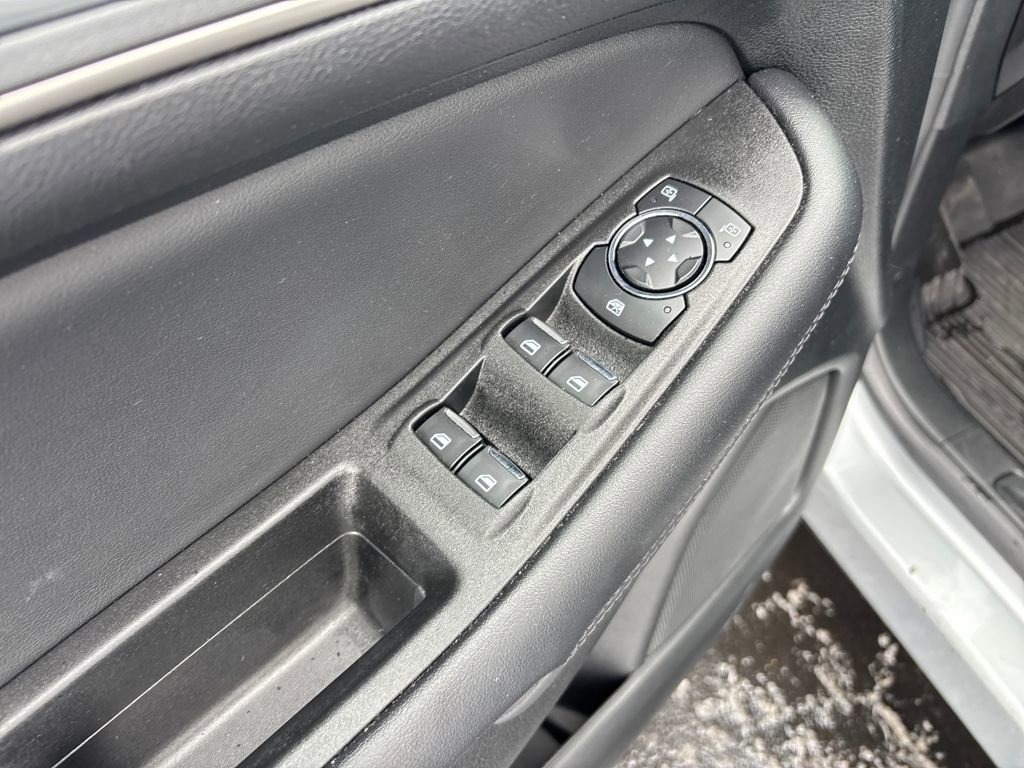 Used 2024 Ford Edge SEL w/ Convenience Package image 11