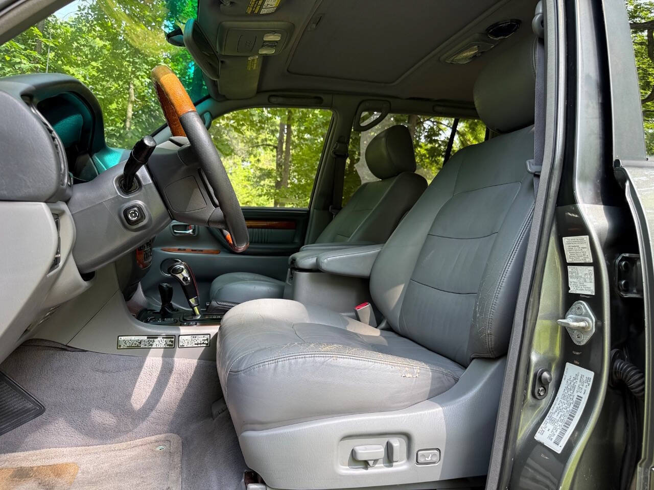 Used 2002 Lexus LX 470 4WD image 34