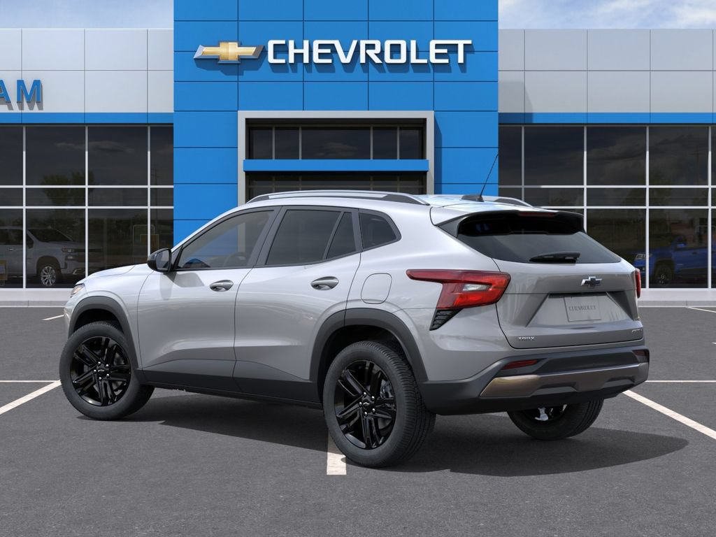 New 2026 Chevrolet Trax ACTIV w/ Sunroof Package FWD image 3