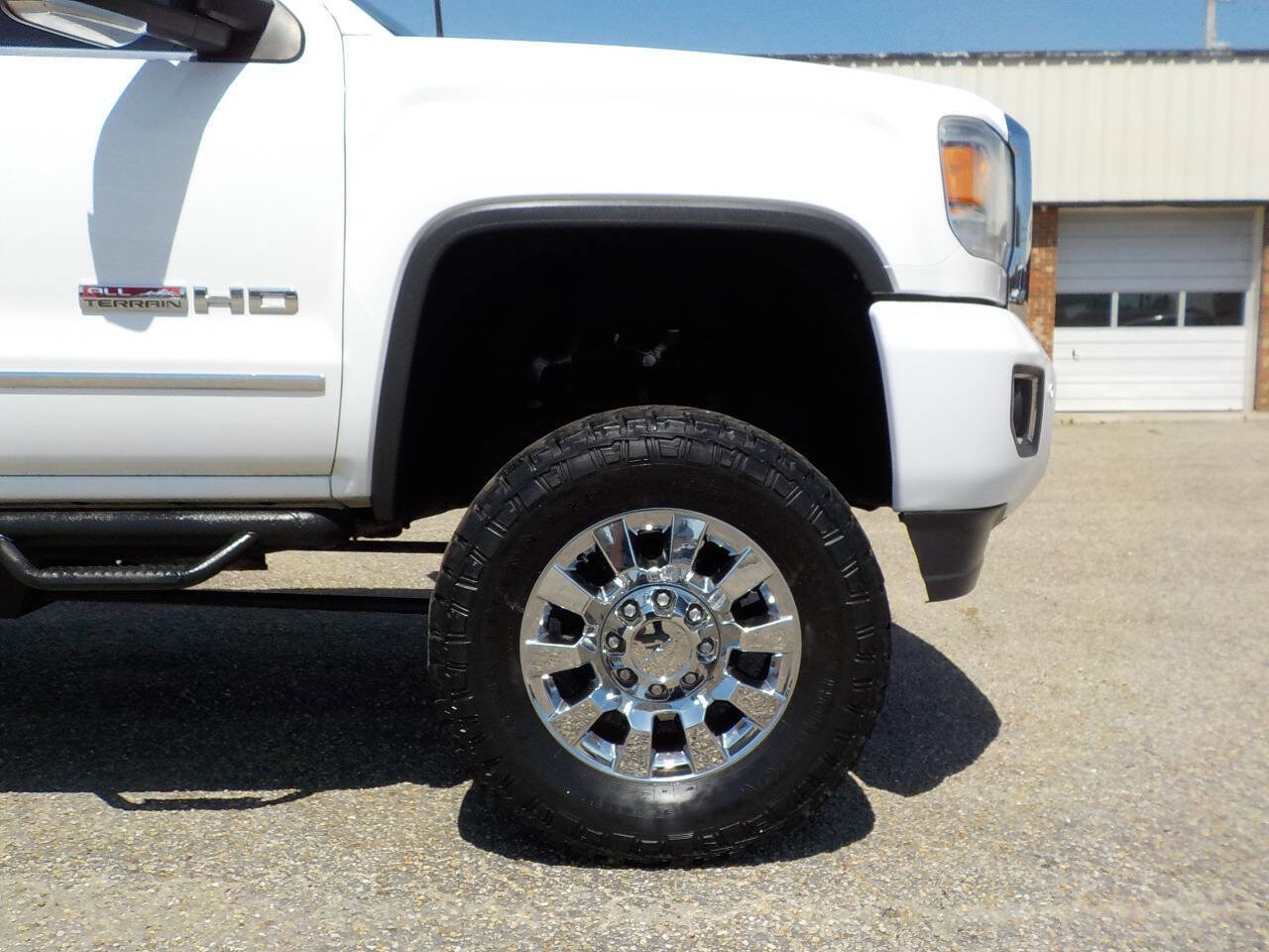 Used 2015 GMC Sierra 2500 SLT AWD/4WD image 10