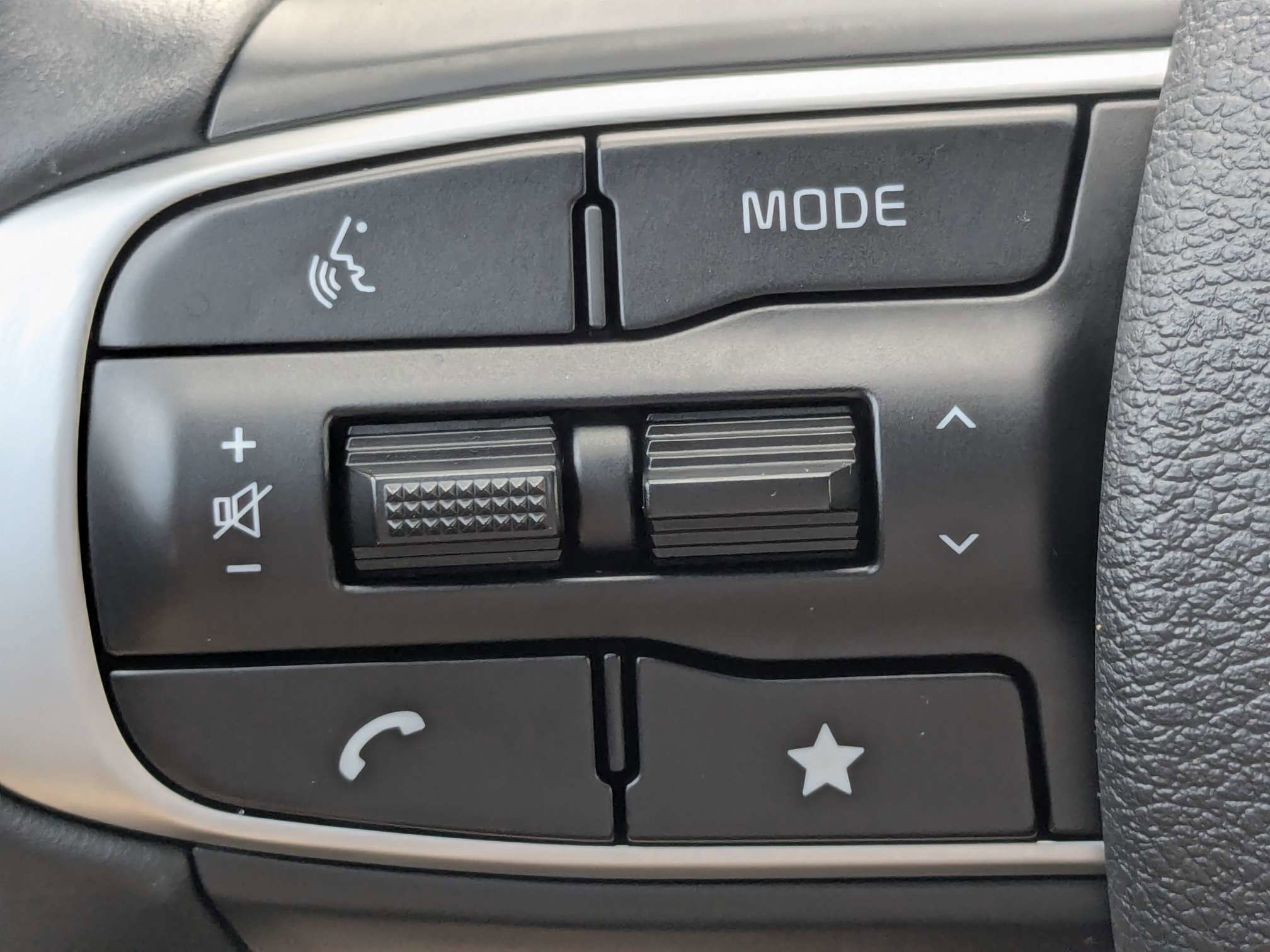 Used 2025 Kia Sportage X-Line AWD/4WD image 29