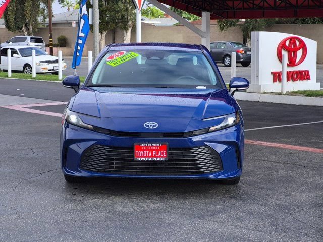 Used 2025 Toyota Camry LE FWD image 2