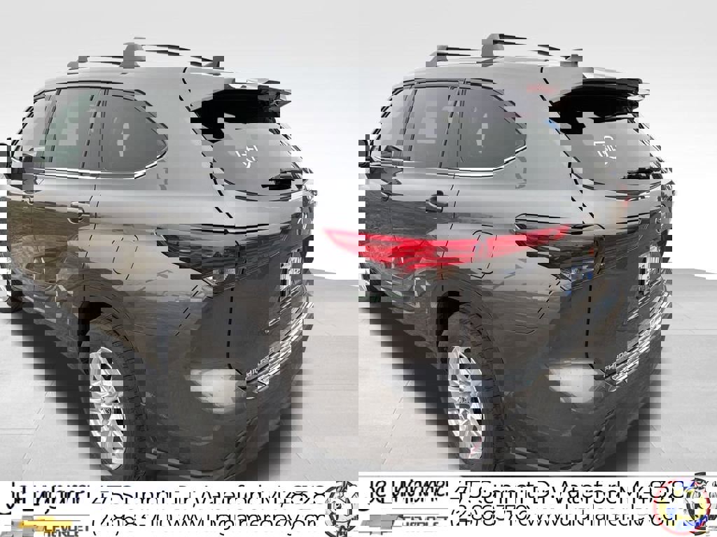 Used 2023 Toyota Highlander LE image 7