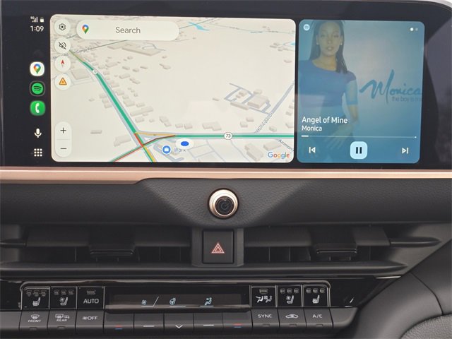 Used 2025 Toyota Crown Limited image 36