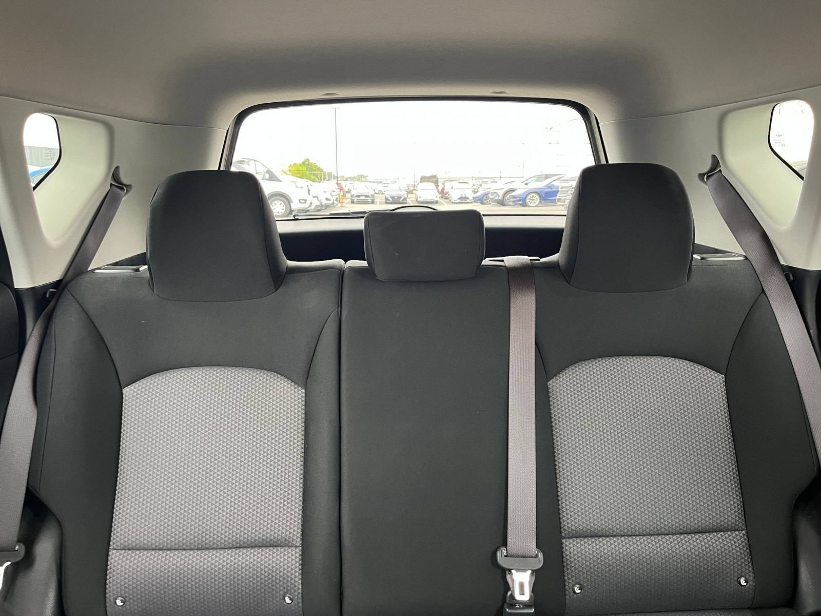 Used 2025 Kia Soul LX w/ LX Technology Package FWD image 35