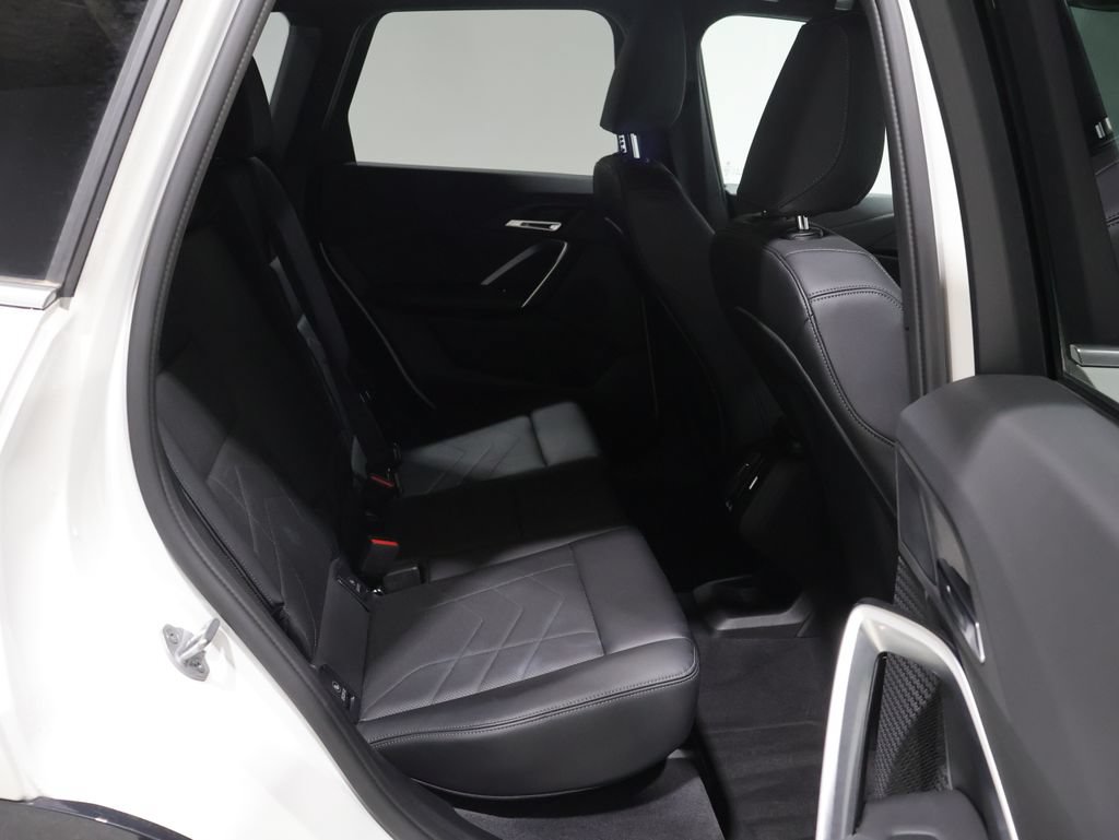 Used 2025 BMW X1 xDrive28i AWD/4WD image 21