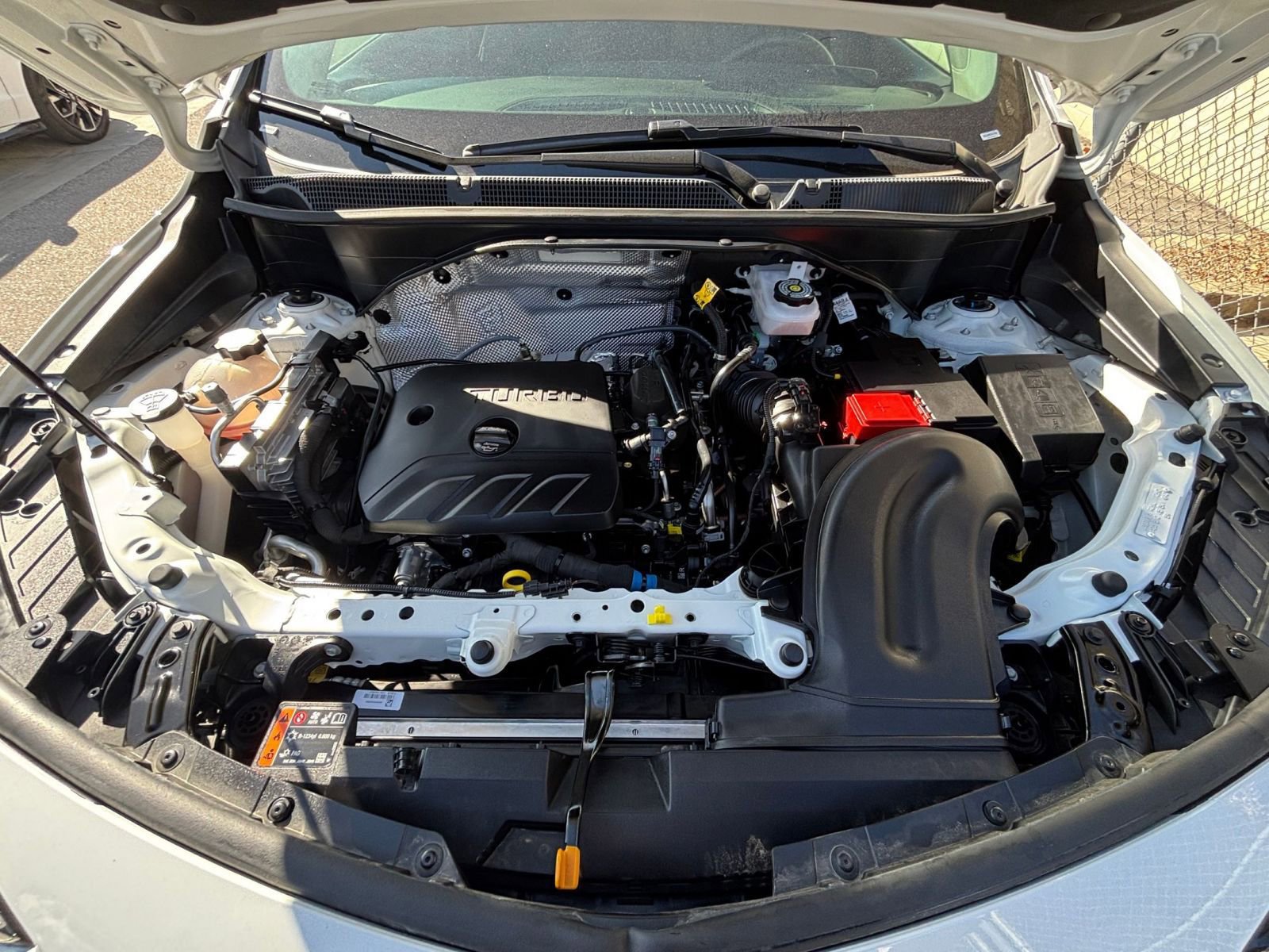 Used 2025 Buick Encore GX Preferred image 32