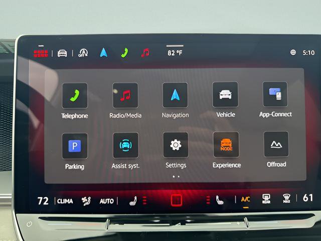 New 2025 Volkswagen Tiguan SE image 12