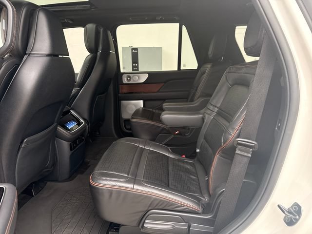 Used 2024 Lincoln Navigator Black Label AWD/4WD image 24