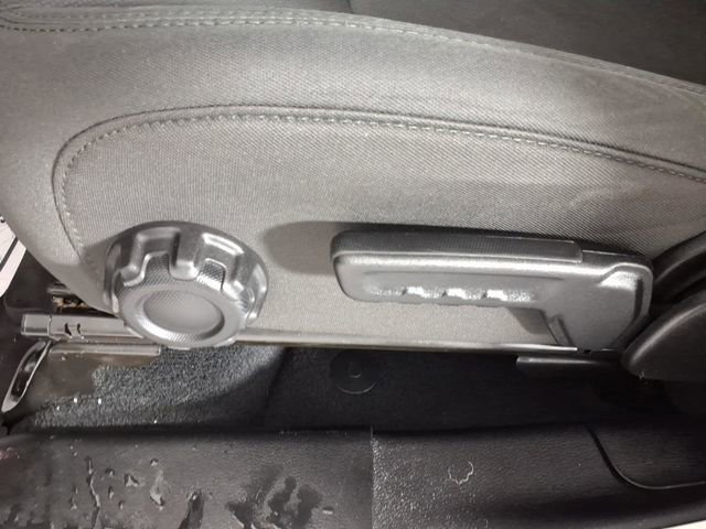 Used 2022 Jeep Gladiator Willys image 14