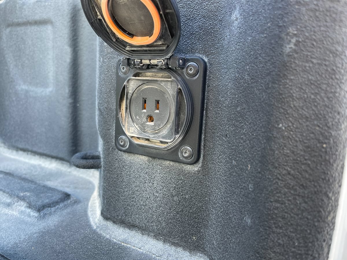 Used 2025 GMC Sierra 1500 AT4 AWD/4WD image 15