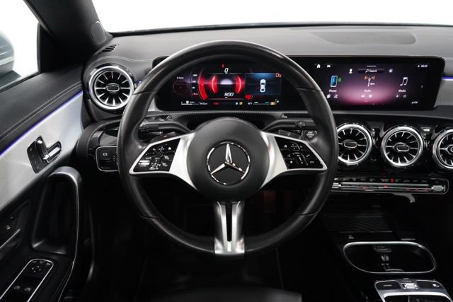 Used 2025 Mercedes-Benz CLA 250 image 12
