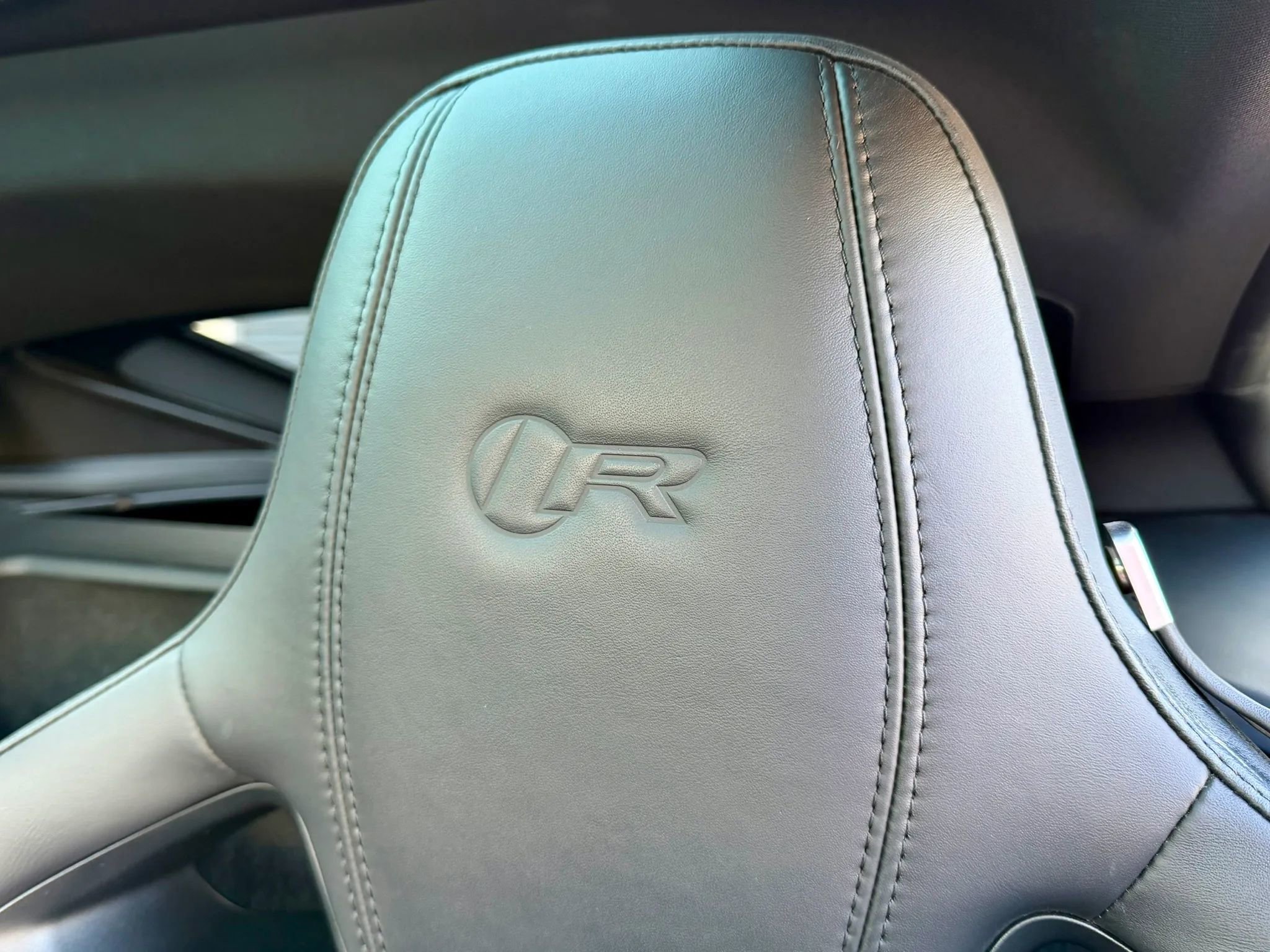 Used 2017 Jaguar F-TYPE R AWD/4WD image 51
