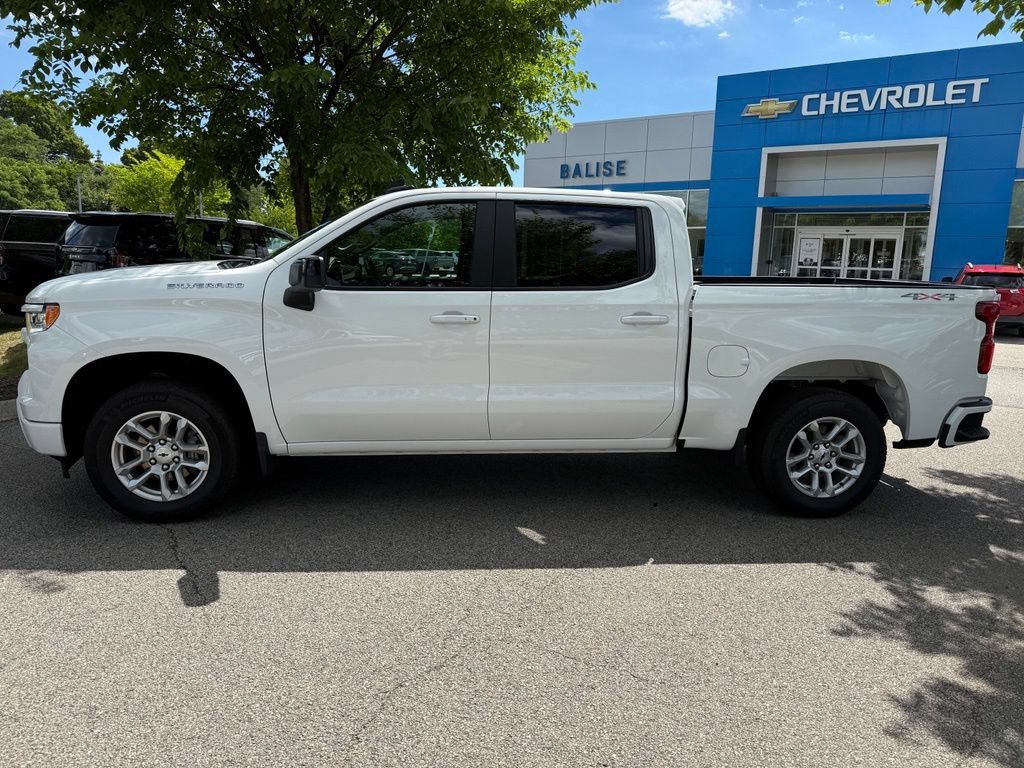Used 2026 Chevrolet Silverado 1500 RST AWD/4WD image 2