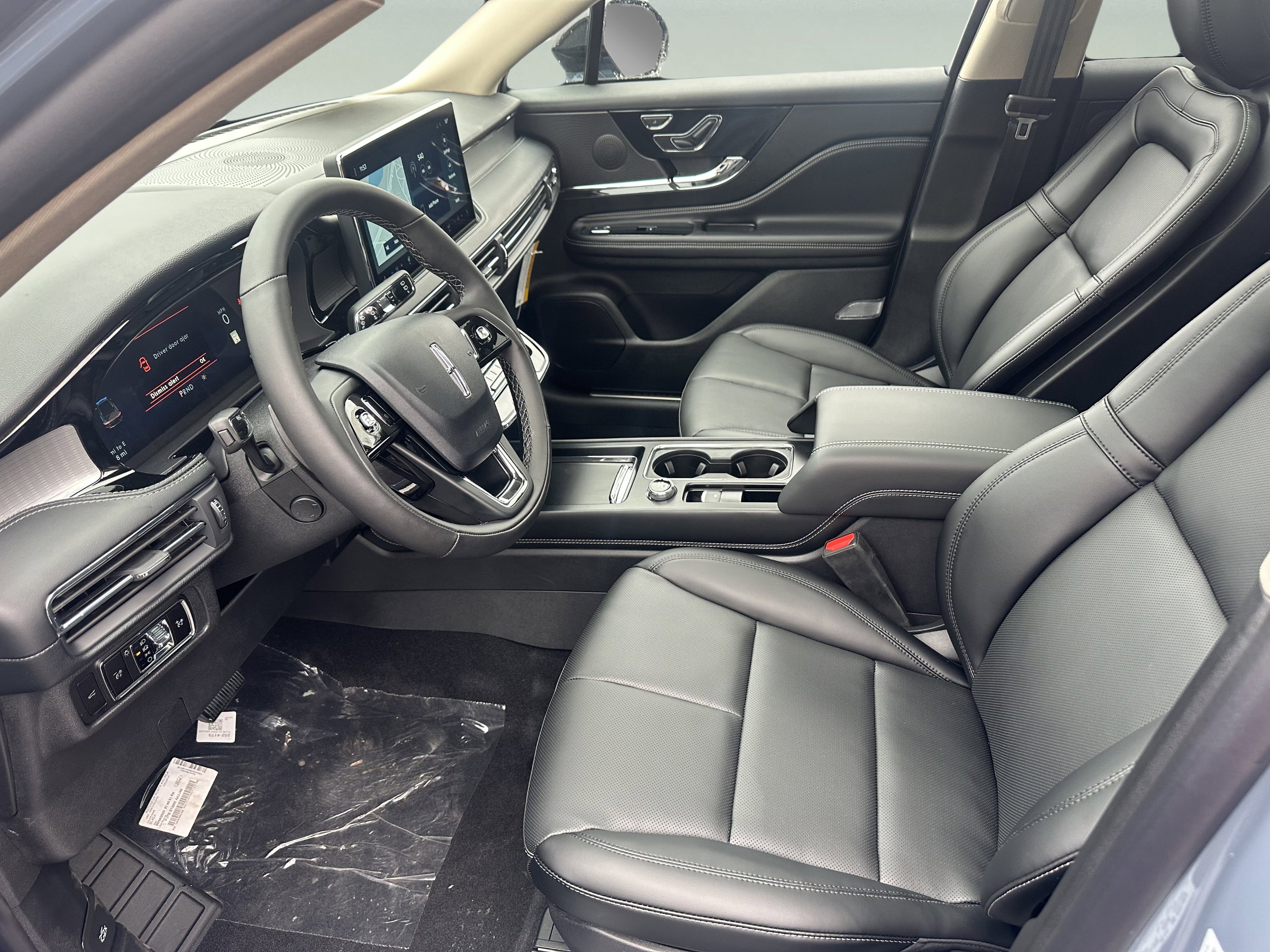 New 2026 Lincoln Corsair Premiere image 9