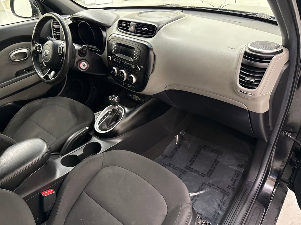 Used 2016 Kia Soul FWD image 19
