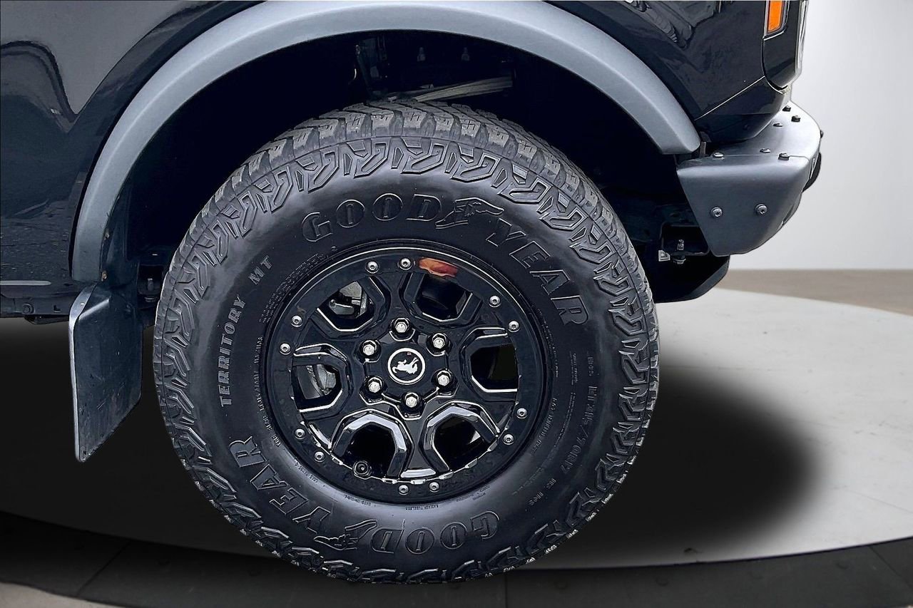 Used 2023 Ford Bronco Wildtrak image 34