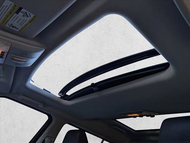 Used 2016 Land Rover LR4 HSE image 26