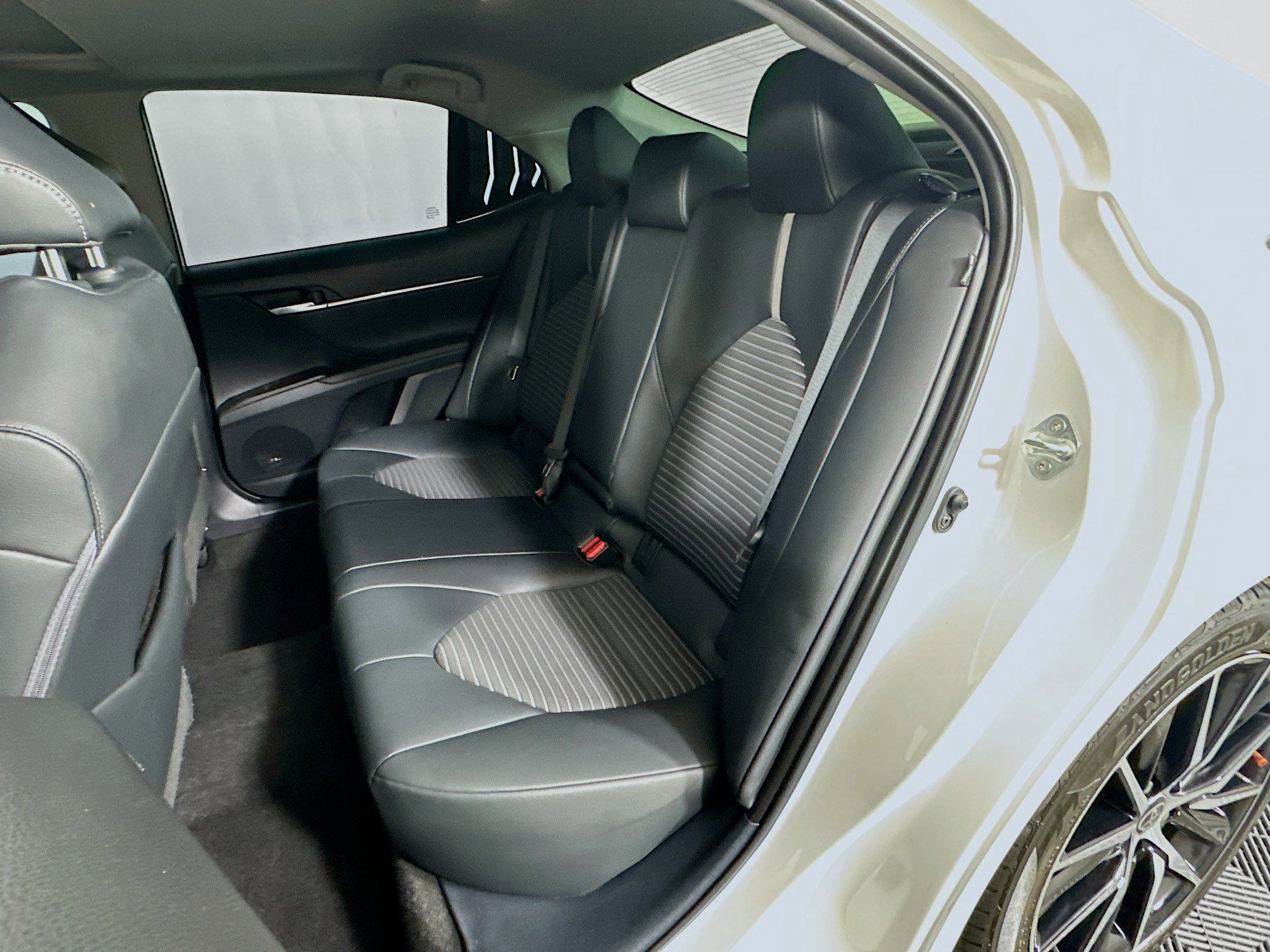 Used 2022 Toyota Camry SE w/ Audio Upgrade Package FWD image 26