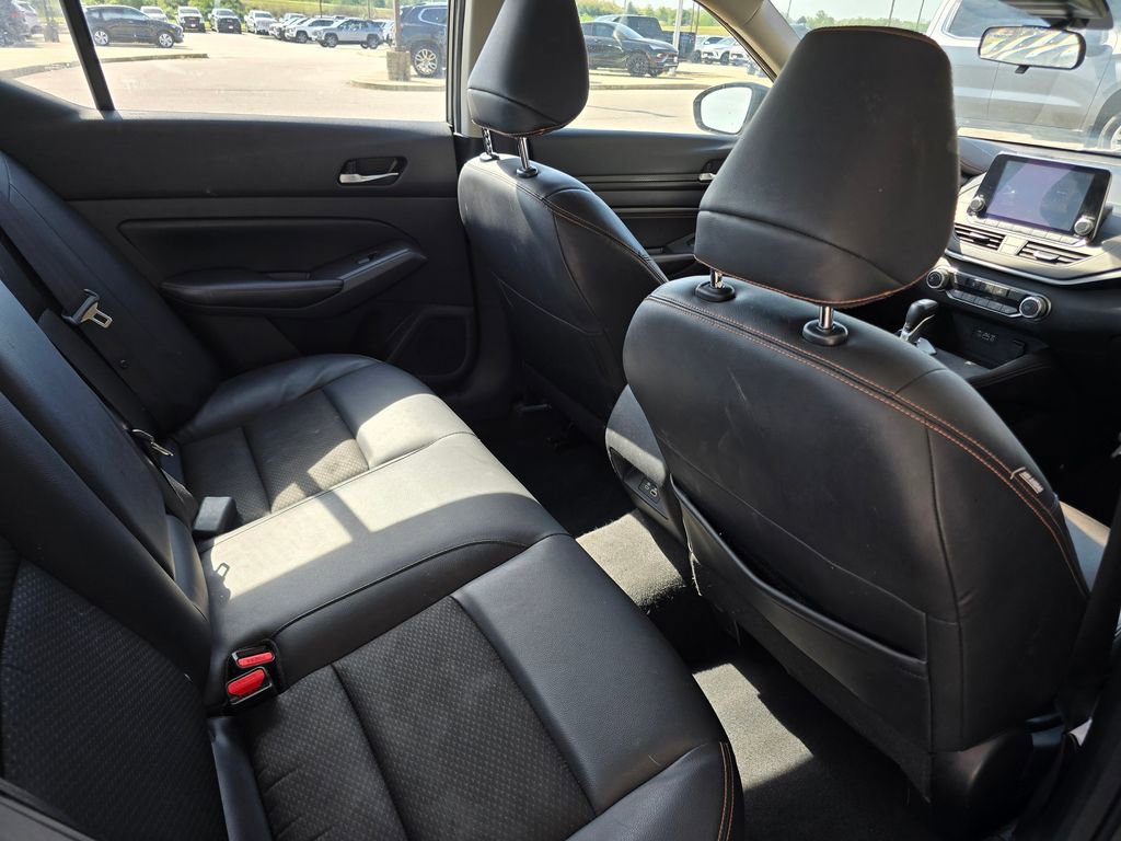 Used 2022 Nissan Altima 2.5 SR FWD image 21