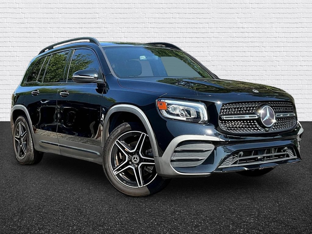 Used 2023 Mercedes-Benz GLB 250 image 3
