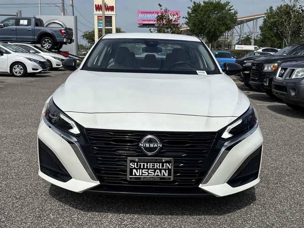 Certified 2024 Nissan Altima 2.5 SV AWD/4WD image 9