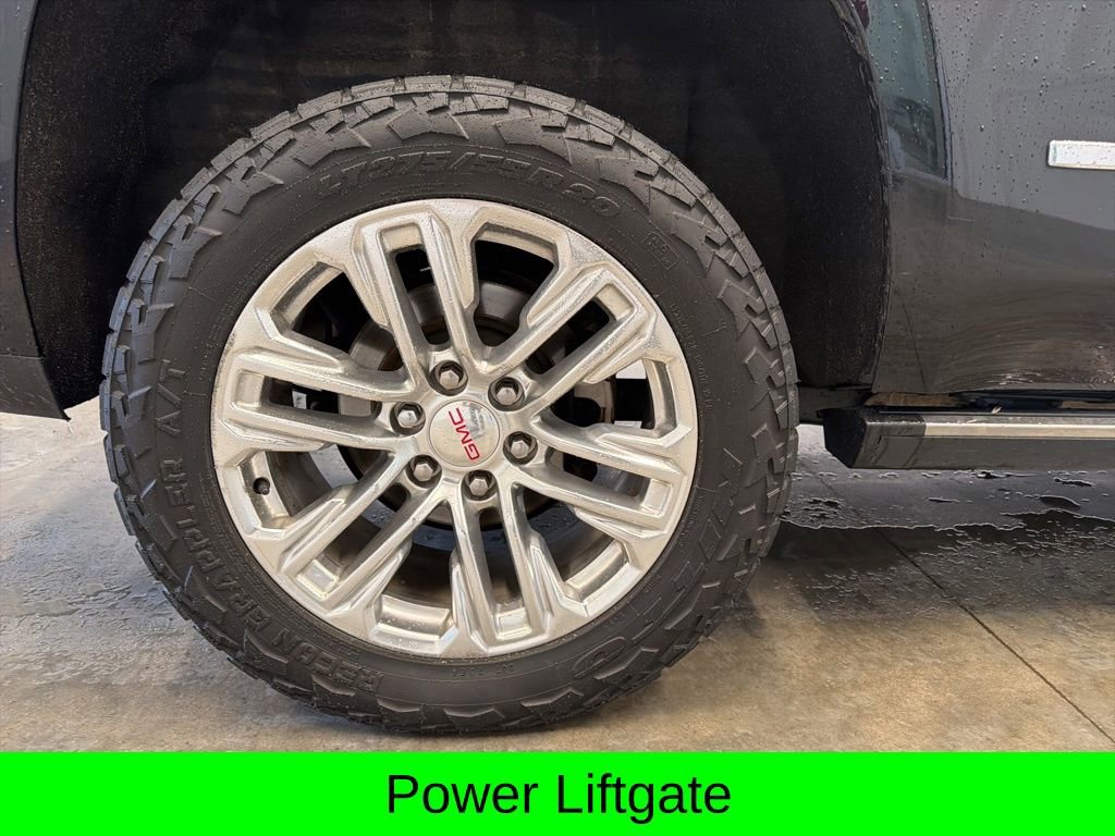 Used 2020 GMC Yukon Denali w/ Denali Premium Package image 11