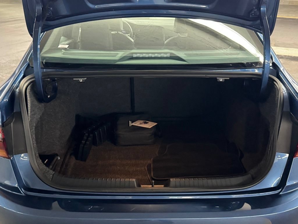 Used 2019 Volkswagen Jetta SEL Premium FWD image 35