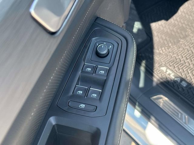New 2026 Volkswagen Atlas Cross Sport SE image 9