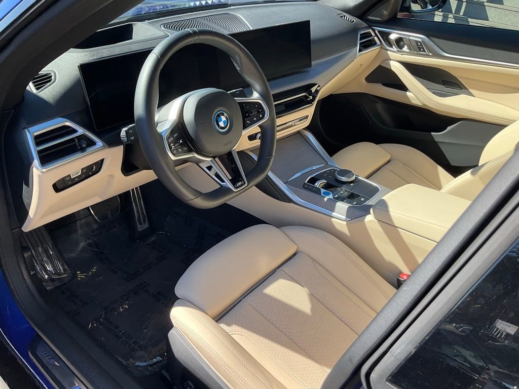 Used 2025 BMW i4 eDrive40 w/ M Sport Package image 7