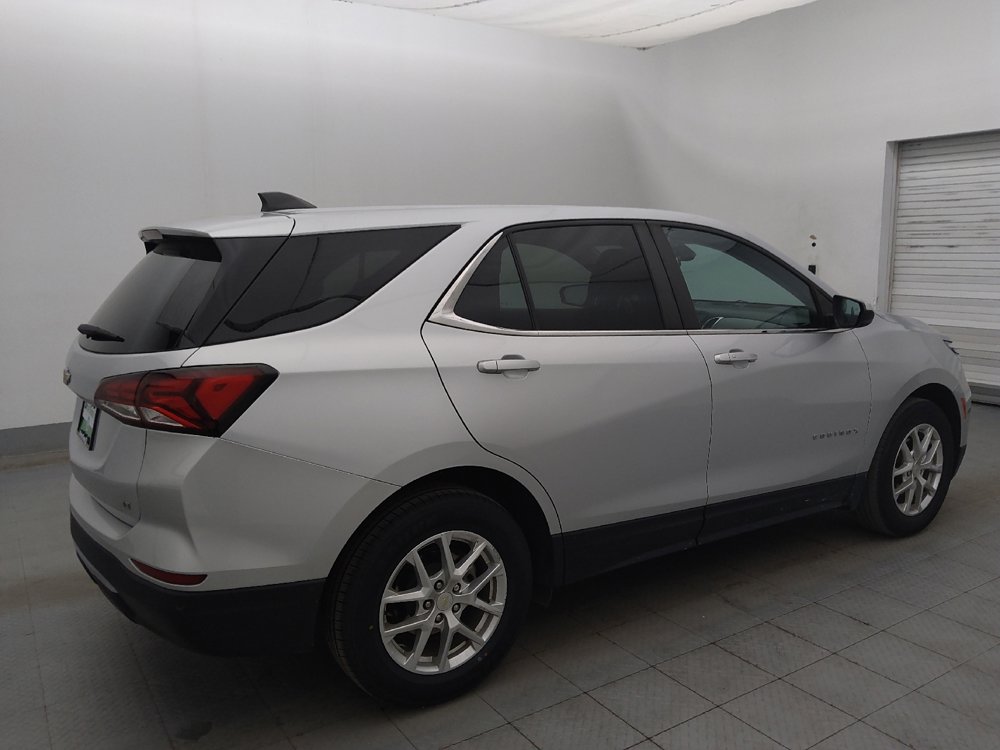 Used 2022 Chevrolet Equinox LT w/ Driver Convenience Package FWD image 10