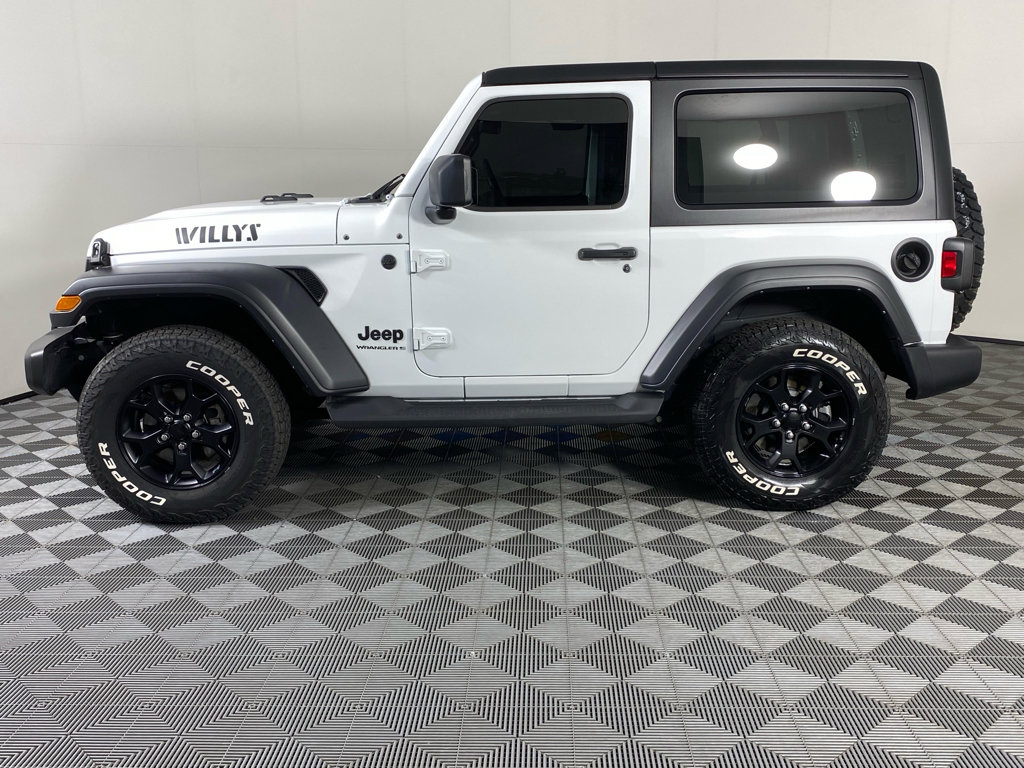 Used 2023 Jeep Wrangler Sport AWD/4WD image 4