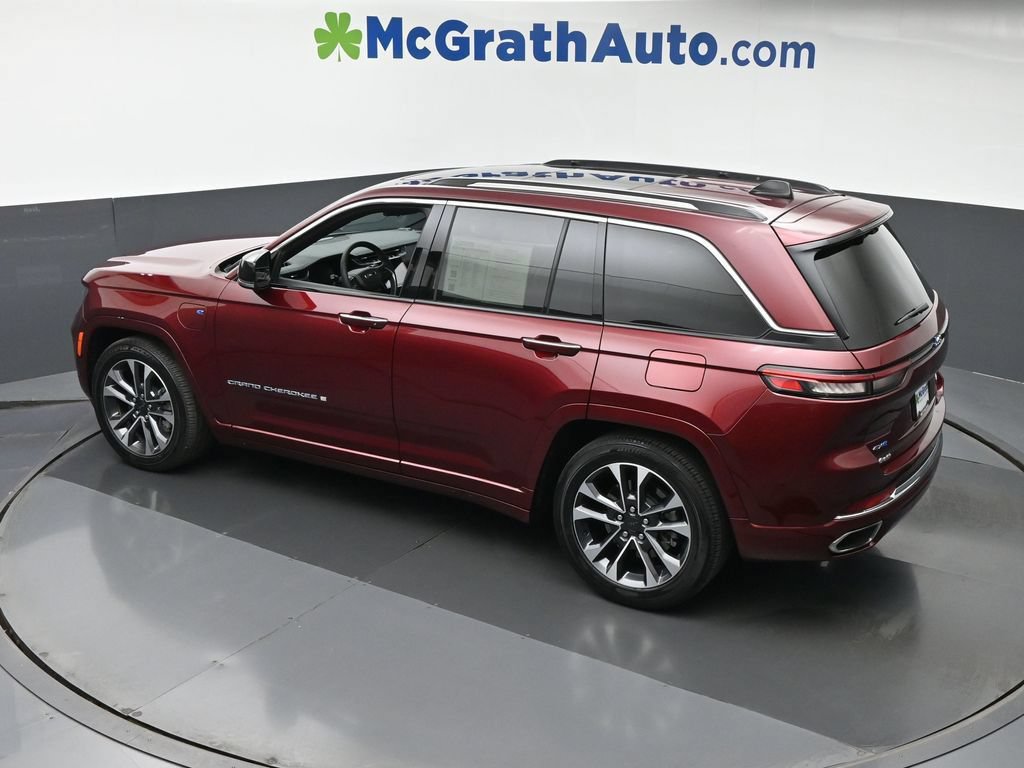 Used 2023 Jeep Grand Cherokee Overland w/ Luxury Tech Group IV AWD/4WD image 30