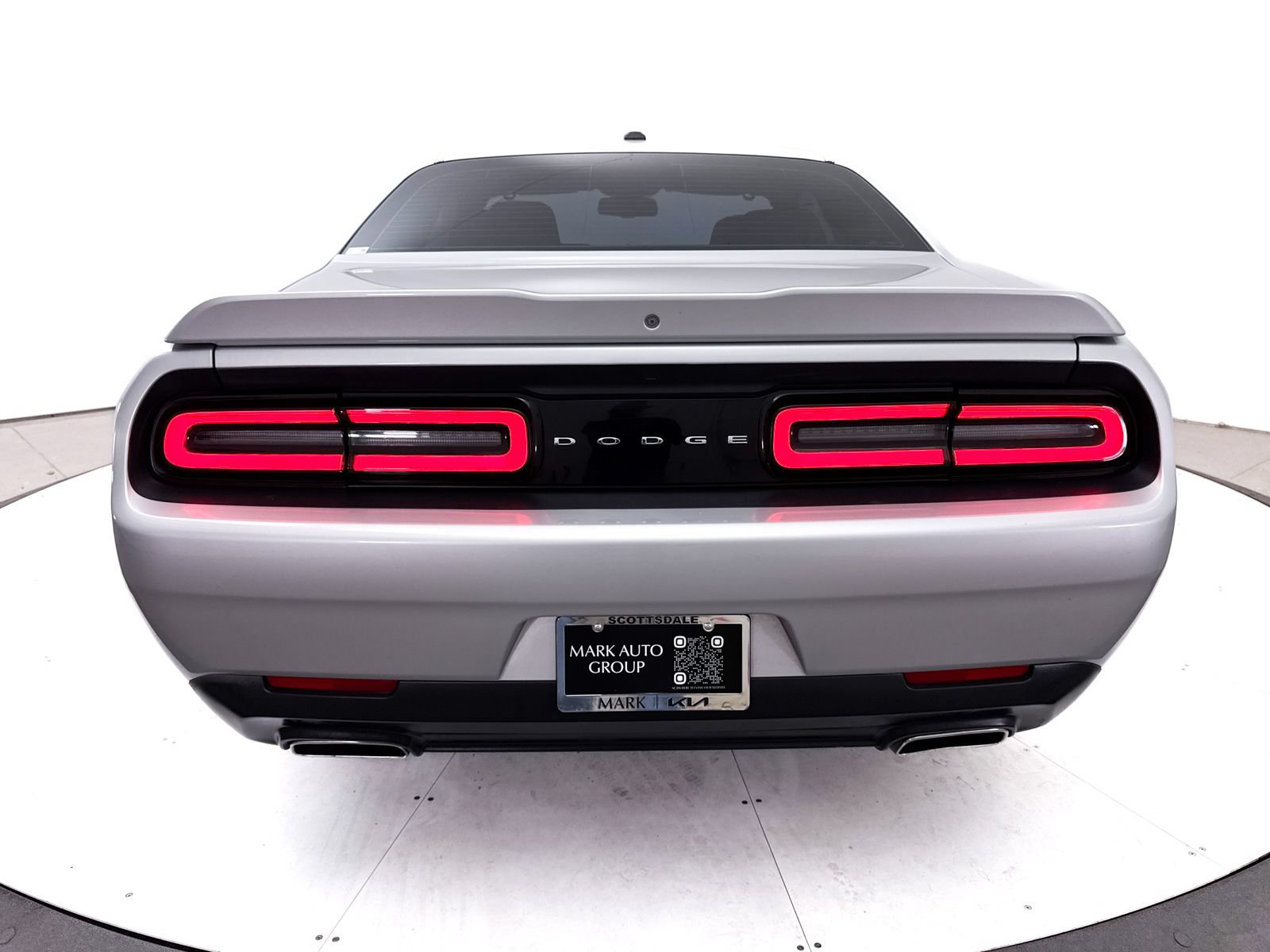 Used 2019 Dodge Challenger SXT RWD image 16