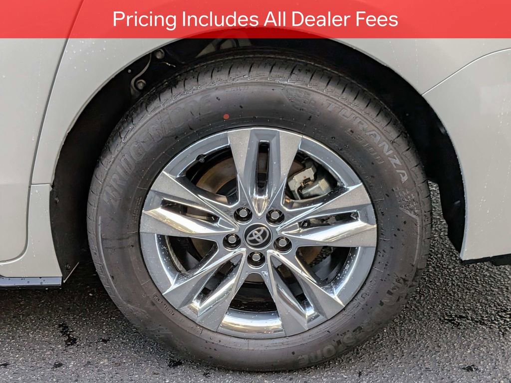 New 2026 Toyota Sienna Limited FWD image 13