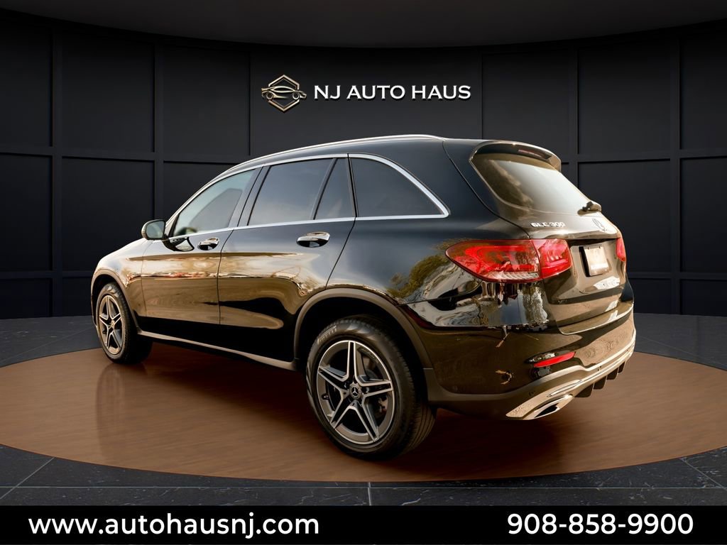Used 2020 Mercedes-Benz GLC 300 4MATIC image 5
