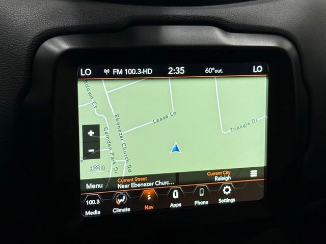 Used 2023 Jeep Renegade Latitude AWD/4WD image 33