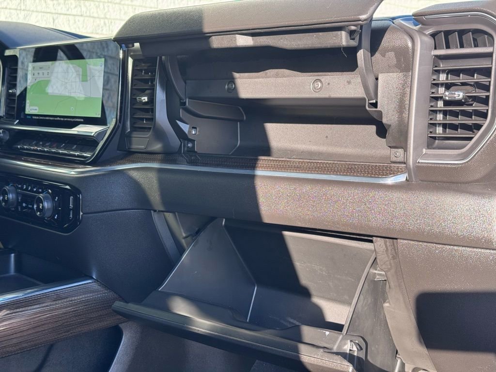 Used 2024 Chevrolet Silverado 3500 LT w/ Z71 Sport Edition image 37