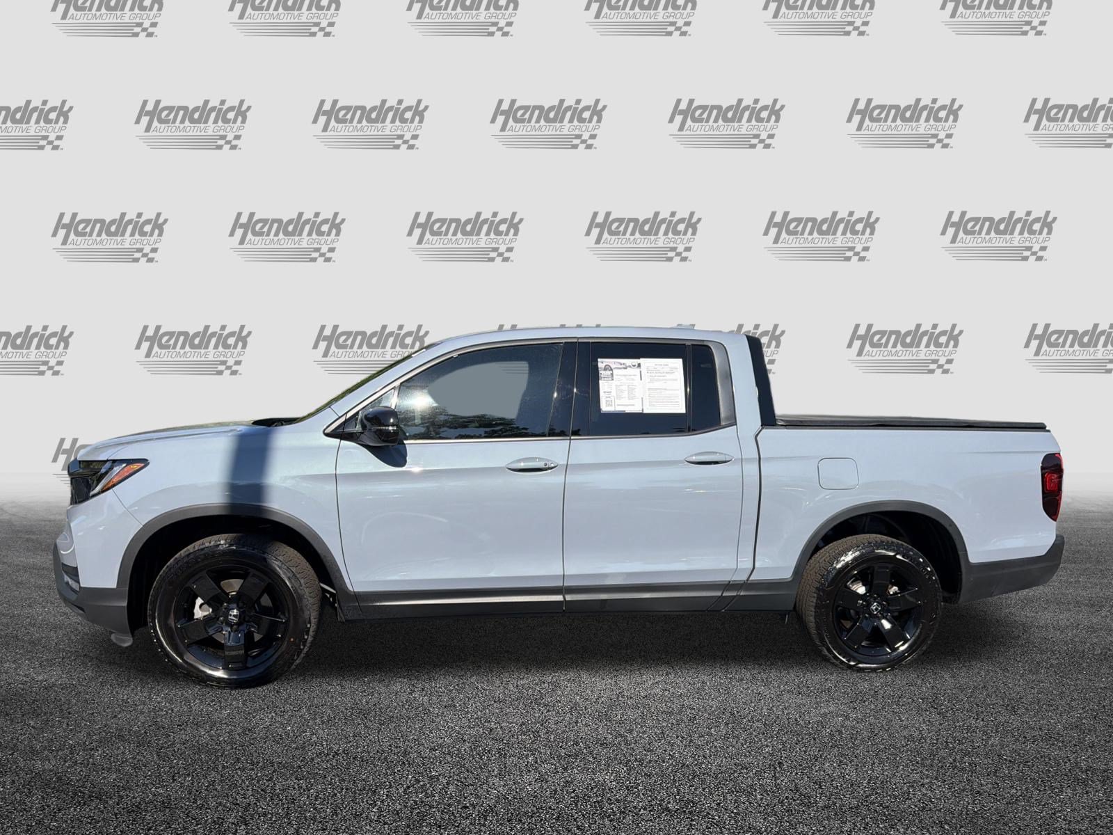 Used 2025 Honda Ridgeline Black Edition image 7