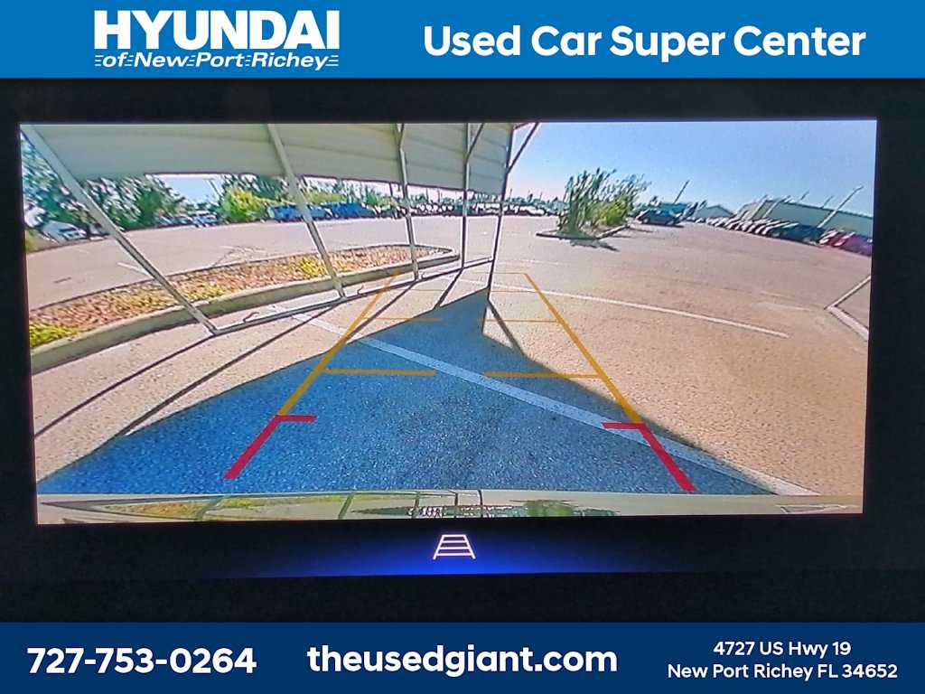Used 2024 Chevrolet Trax LT w/ Driver Confidence Package FWD image 21