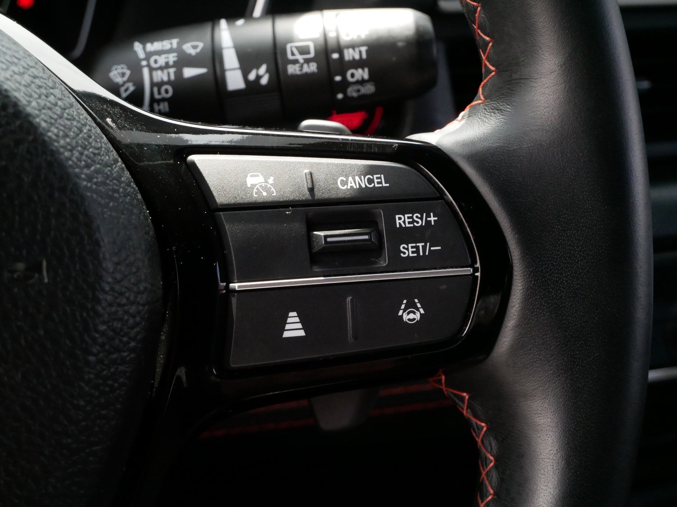 Certified 2025 Honda Pilot Sport image 26