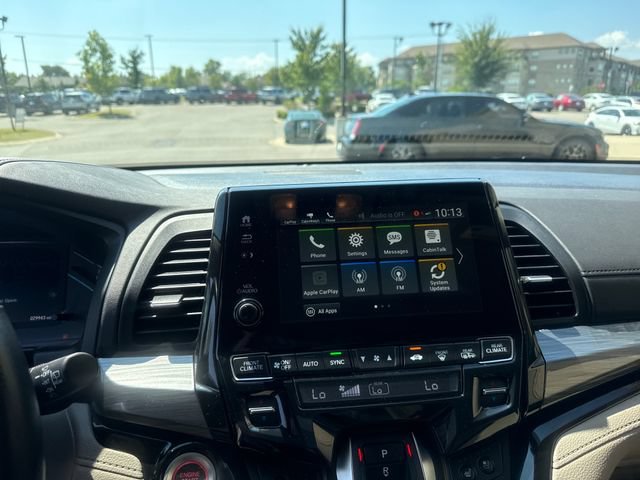 Used 2022 Honda Odyssey Elite image 14