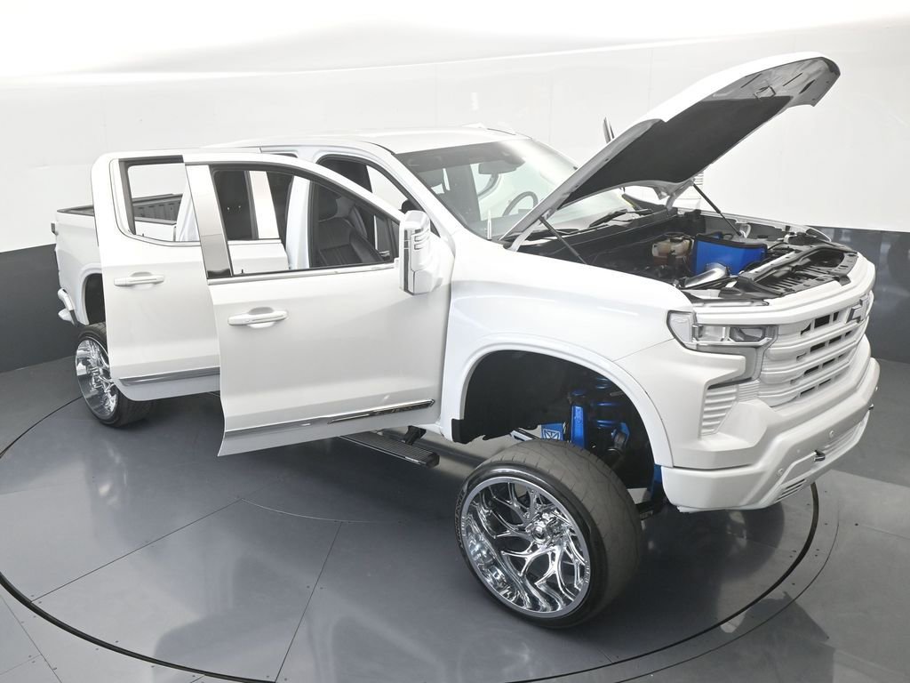 Used 2022 Chevrolet Silverado 1500 High Country image 91