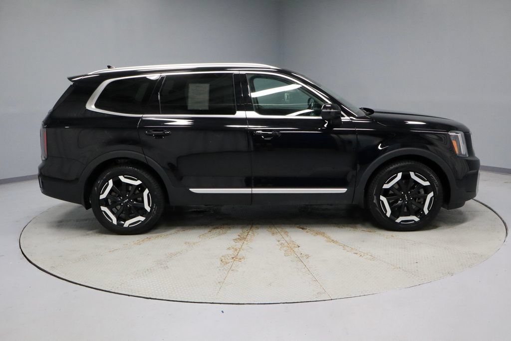 Used 2024 Kia Telluride EX AWD/4WD image 13